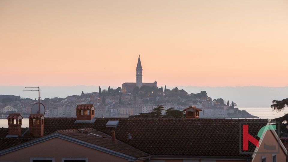 Rovinj, dvoetažno stanovanje, 159m2 v novogradnji, 4SS+DB z dvema parkirnima mestoma v garaži, # prodaja