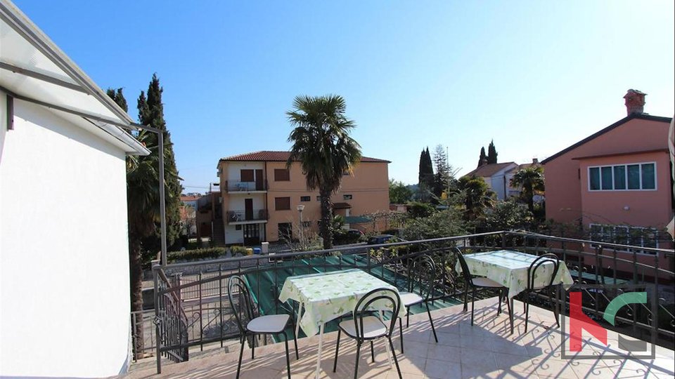 Rovinj, detached house with three apartments 350m2, quiet location