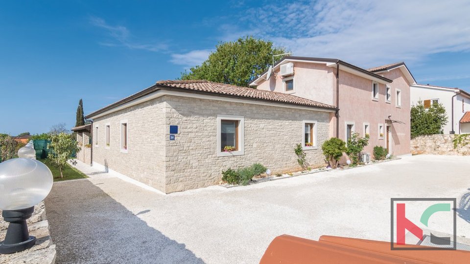 ISTRIA - PEROJ autochthonous stone villa with panoramic view / near the beach